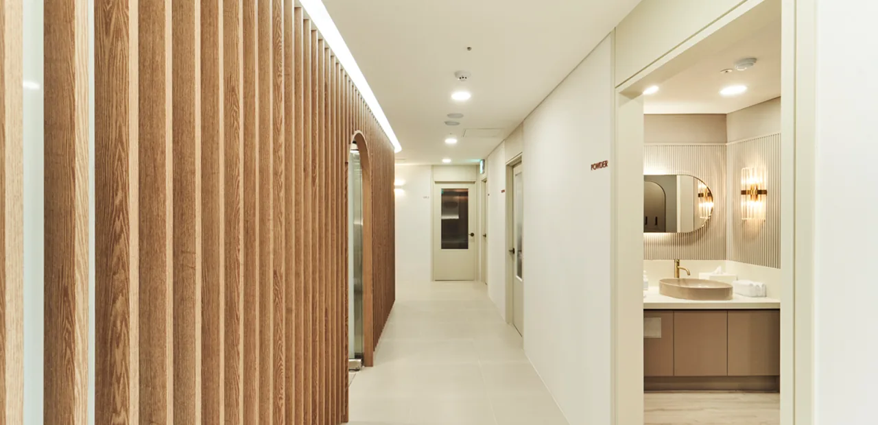 JIWOO Clinic interior view 8